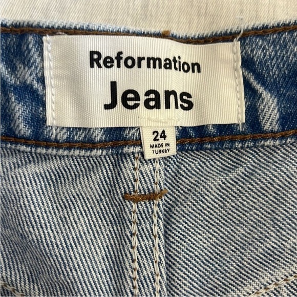 Reformation Charlie Cuffed High Rise Jean Shorts Size 24 - Picture 12 of 14